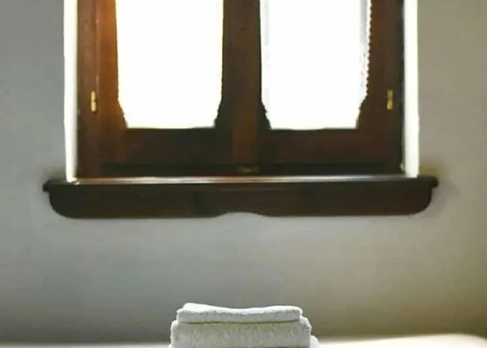 Stonehouse - The Secret Place *