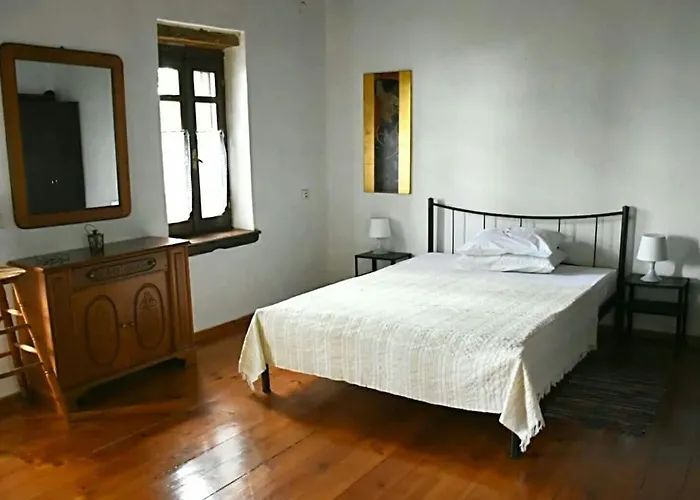 Stonehouse - The Secret Place Case de vacanță