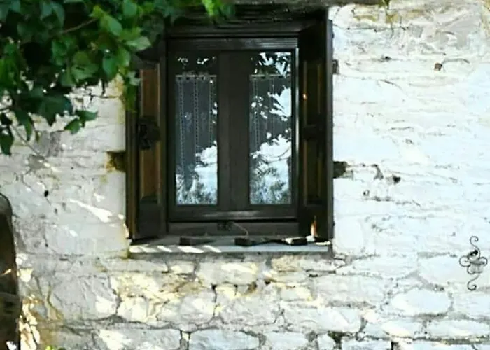 Stonehouse - The Secret Place Case de vacanță *